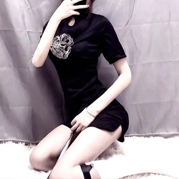 泳队惊魂